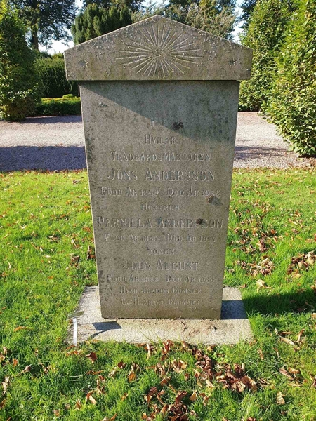 Grave number: NS L      2