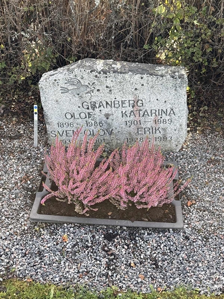 Grave number: 4 N ND   147