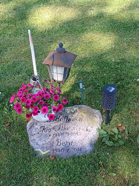 Grave number: OS ÖK U   271