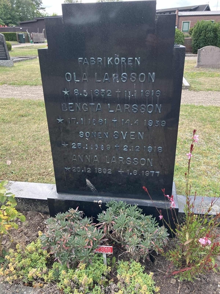 Hautatunnus: NÅ 23 10, 11, 12