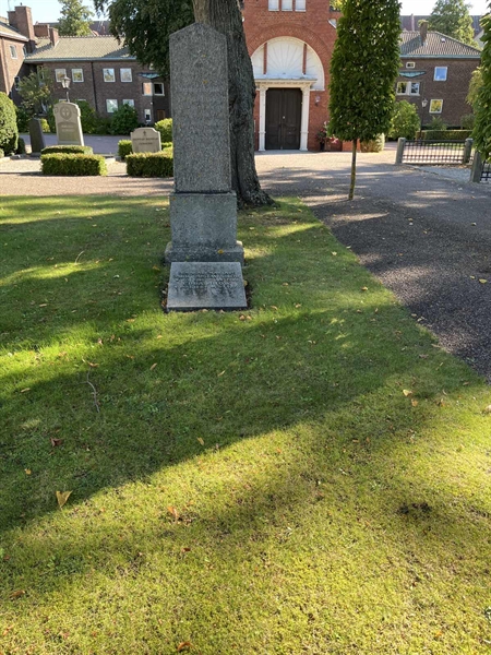 Grave number: VK II   154a