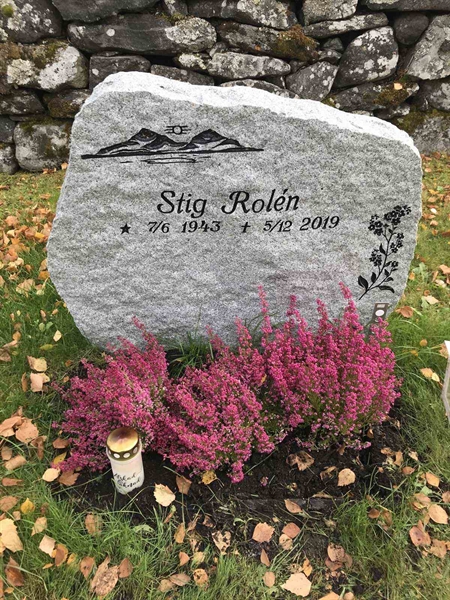 Grave number: ÅR A   472