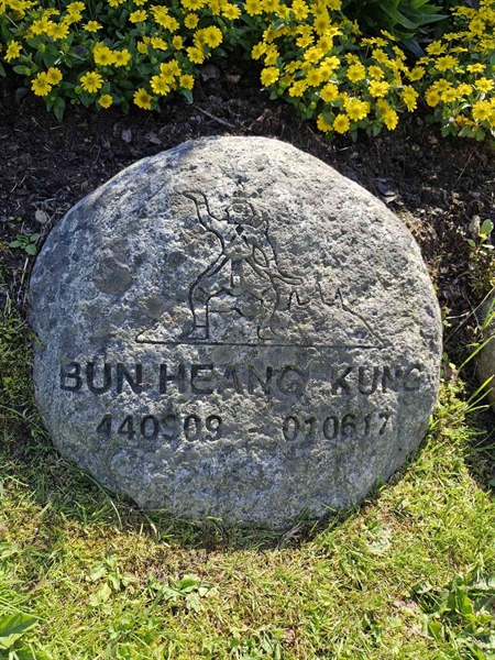 Gravnummer: 1 BLÅSI 30