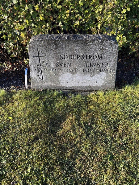 Grave number: 4 N NB   109-110