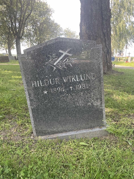 Grave number: H 8   148-A