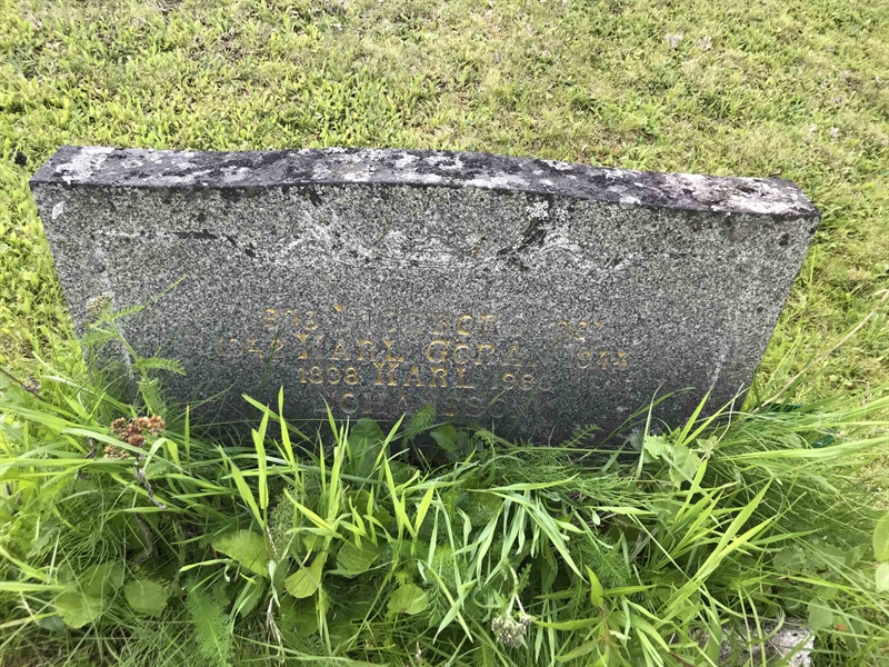 Grave number: UN B    49, 50, 51
