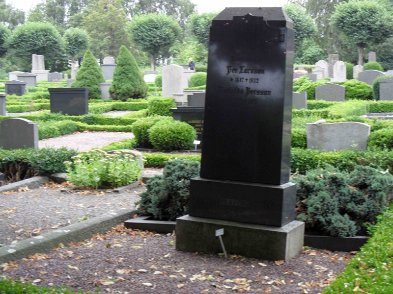 Grave number: VK C    12