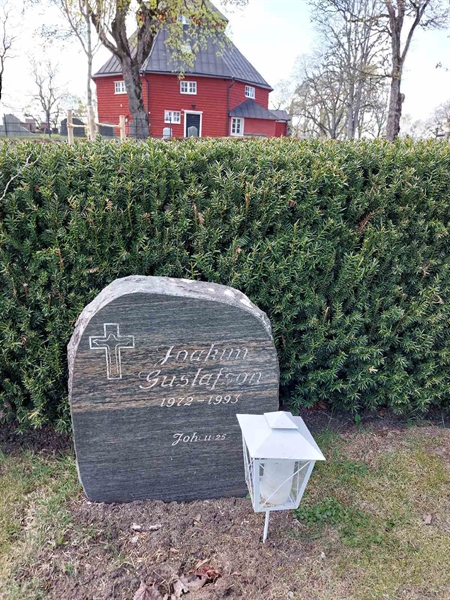 Grave number: HÖ 10   64