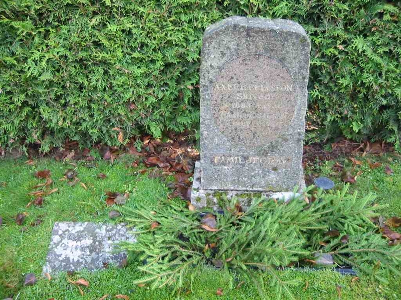 Grave number: KV C   71a-c