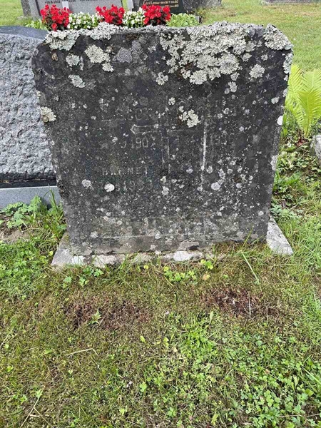 Gravnummer: N 4 3   361