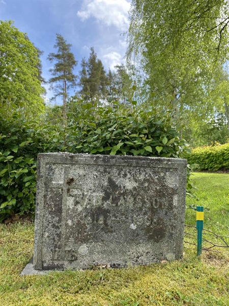 Hautatunnus: 1 06    152