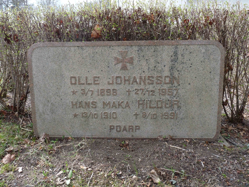 Grave number: LE 1   33