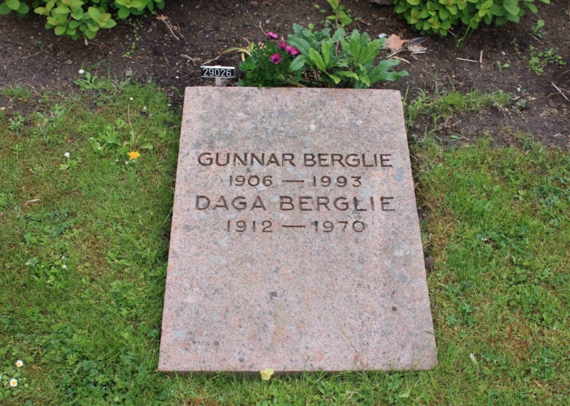 Grave number: Ö 29    34