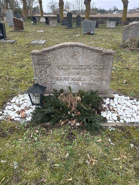 Gravnummer: LE   387, 388