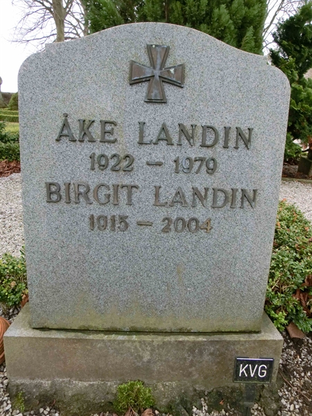 Grave number: LB D    180