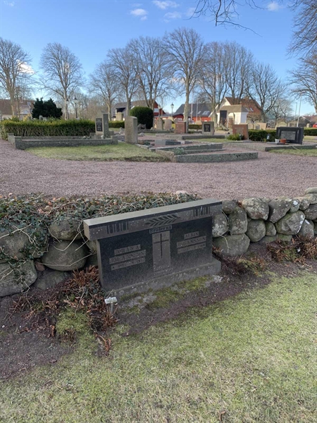 Grave number: SÖ F    81, 82