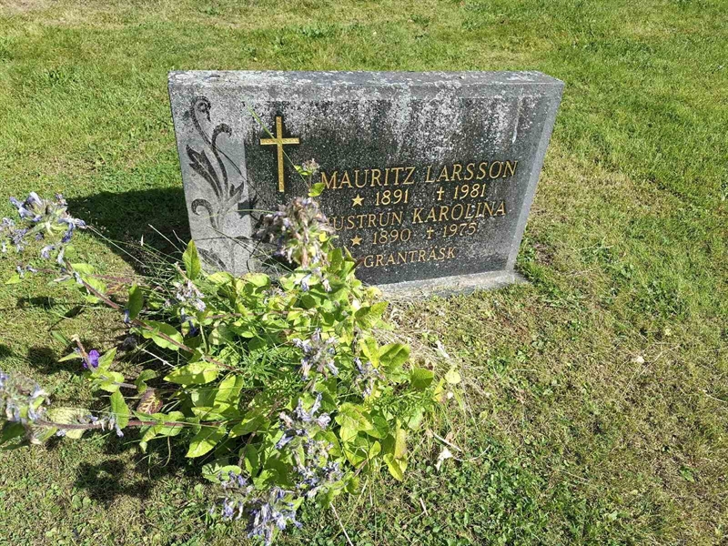 Grave number: 001 2   914