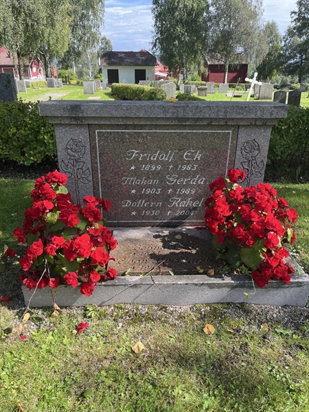 Grave number: 3065 D     5-6
