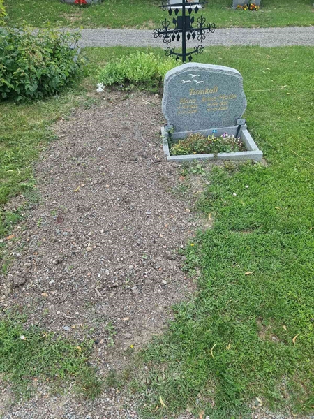Grave number: SI 8  1055, 1056