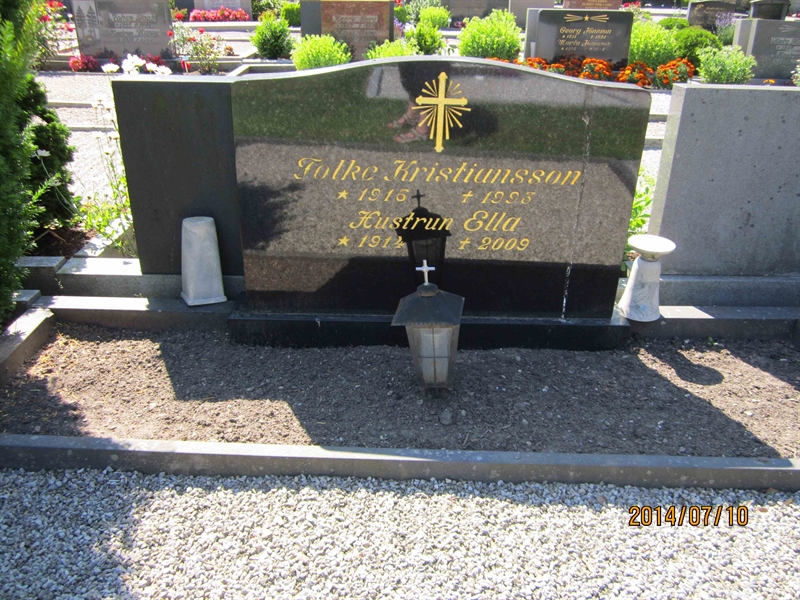 Grave number: 8 M 119-120