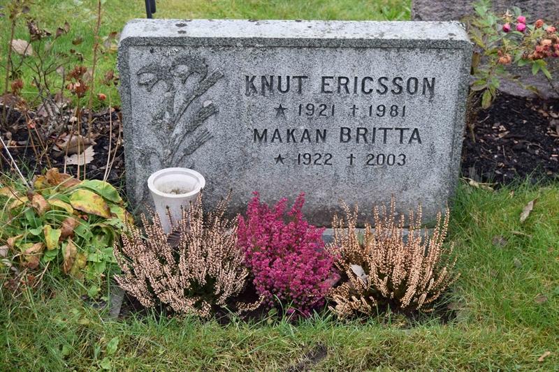 Grave number: 01 19   125-126