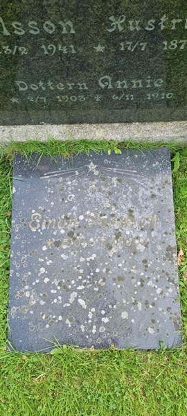 Grave number: LM 1 13  015