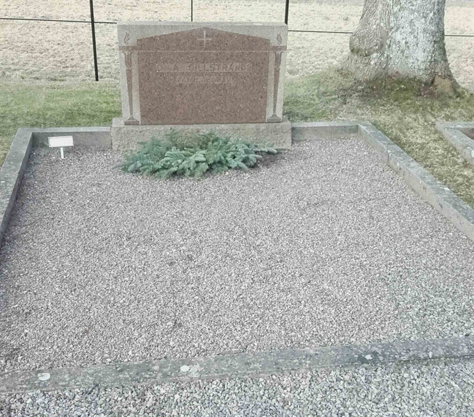 Grave number: VÄ 04   321, 322