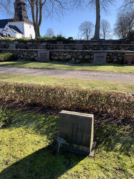 Grave number: SÖ H   135, 136