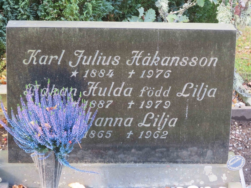 Grave number: HK J    63, 64