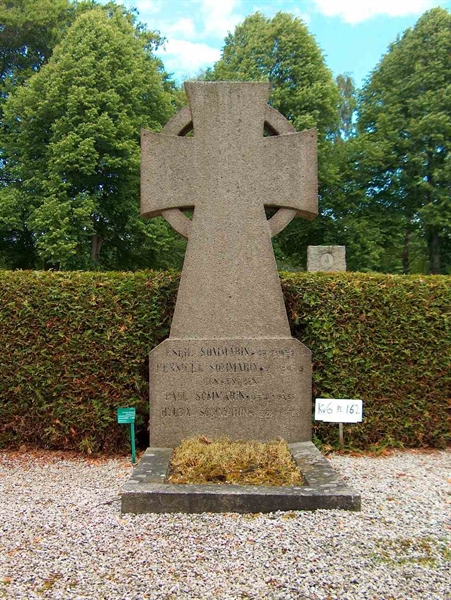 Grave number: HÖB 6   162