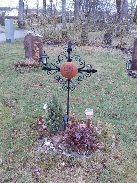 Grave number: NO 08    24