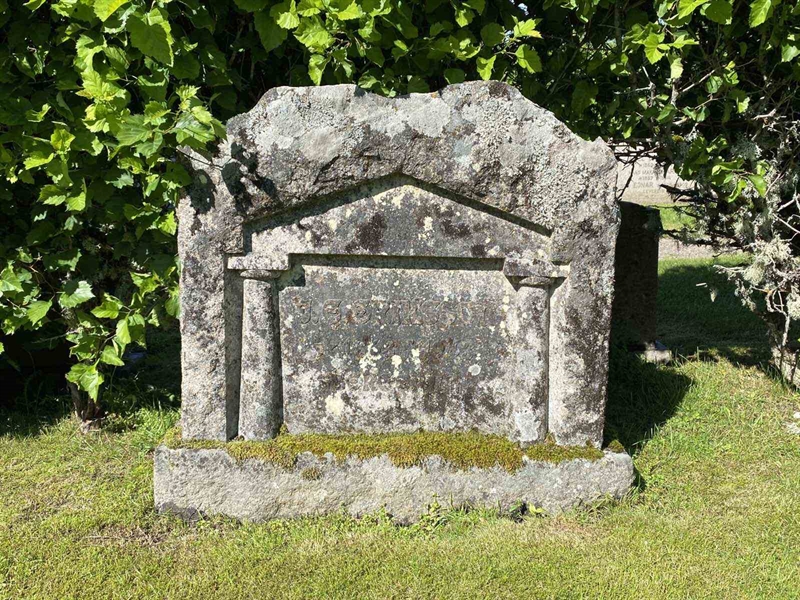 Grave number: 8 1 01   195