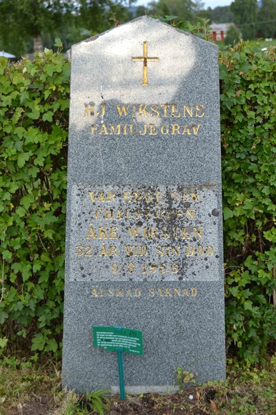 Grave number: 1 F   891