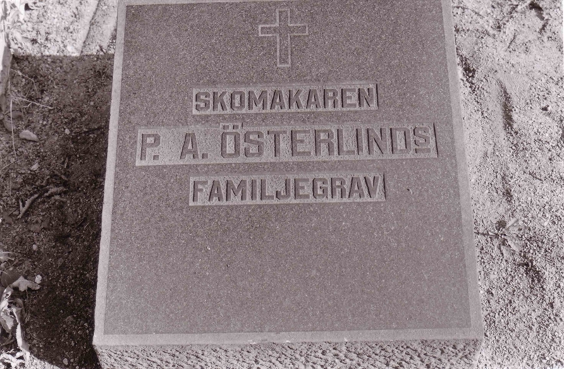 Grave number: OS K   510, 511, 512