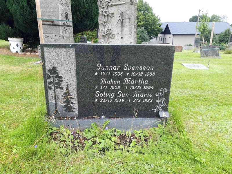Grave number: ÖKK 1   136, 137