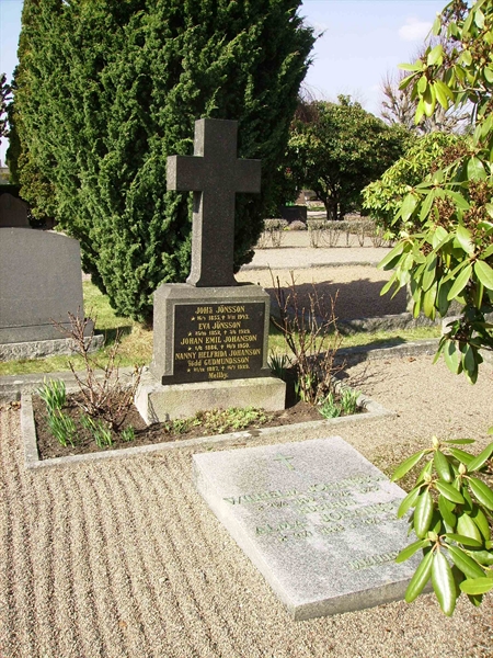 Grave number: LM 3 40  010