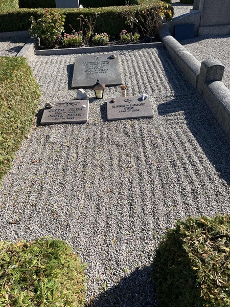 Grave number: VK III   110