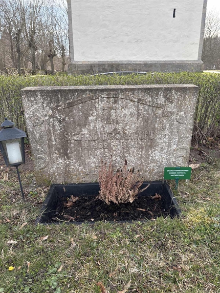 Grave number: LO 122, 123