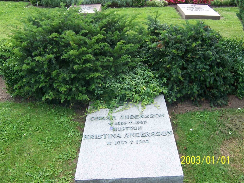 Grave number: 1 3 2C    25, 26