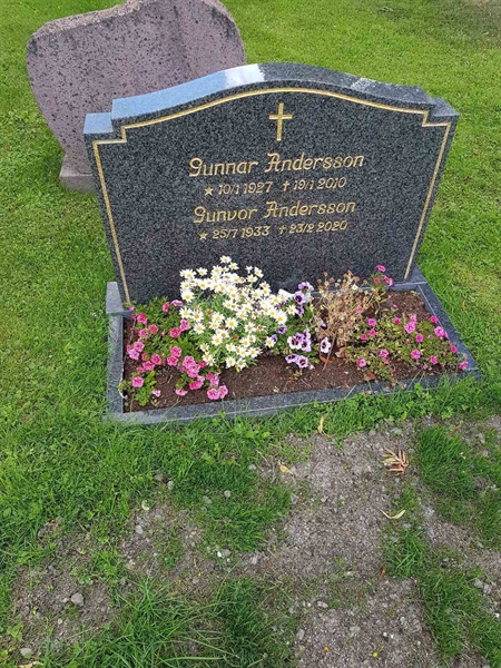 Grave number: 07 71352