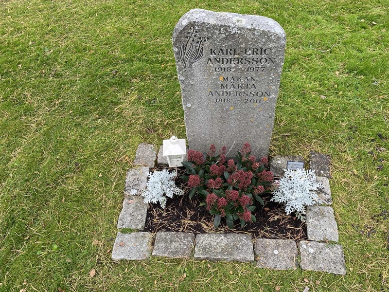 Hautatunnus: 2 C   611-612