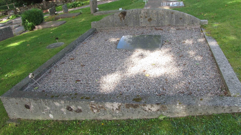 Grave number: HG MÅSEN   509, 510