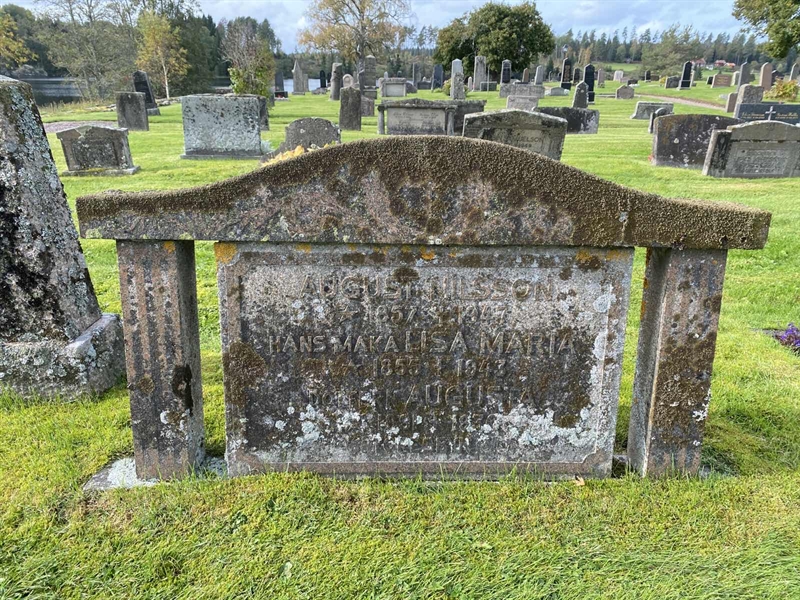 Grave number: 4 Me 03    57-59