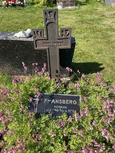 Hautatunnus: N 5 1    83