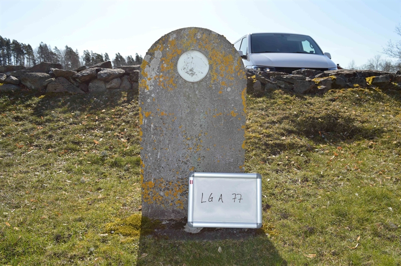 Grave number: LG A    77