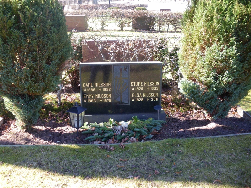 Grave number: SB 47     9, 10