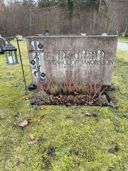 Grave number: L A 98