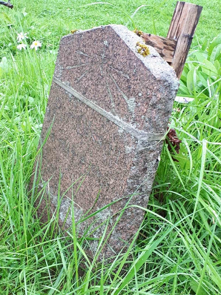 Gravnummer: GK A 4   221V