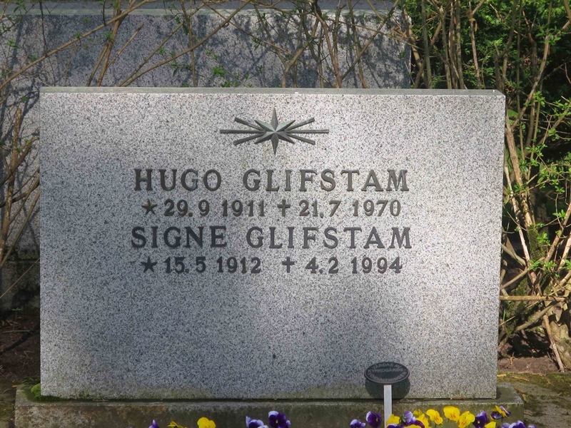 Grave number: HÖB 68    38
