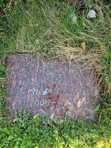 Grave number: 501 16 3035
